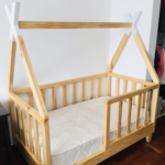 Cuna Tipi Evolutiva en acabado natural