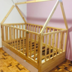 Cuna tipi con cajones inferiores