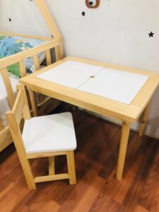 Mesa sensorial + silla moon