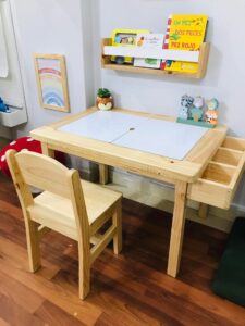 Mesa sensorial + Silla neo + Porta Accesorios